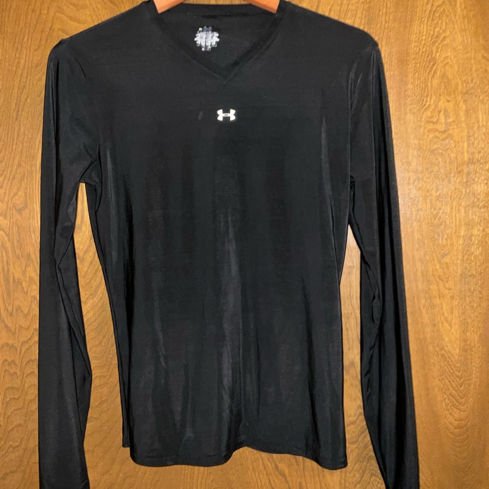 Under Armour Women’s V-Neck Black Long Sleeve Tee